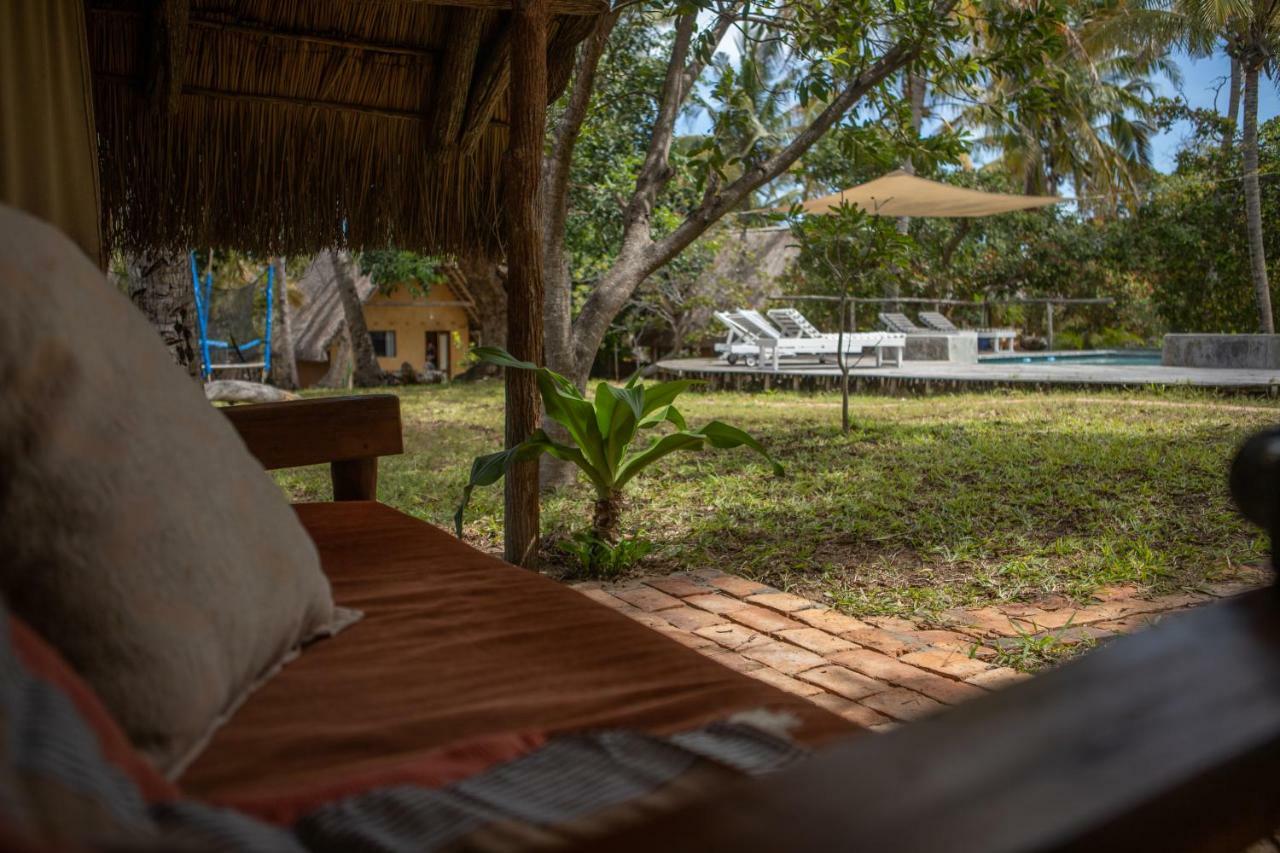 Turtle Cove Lodge And Yoga Shala Praia do Praia do Tofo Esterno foto