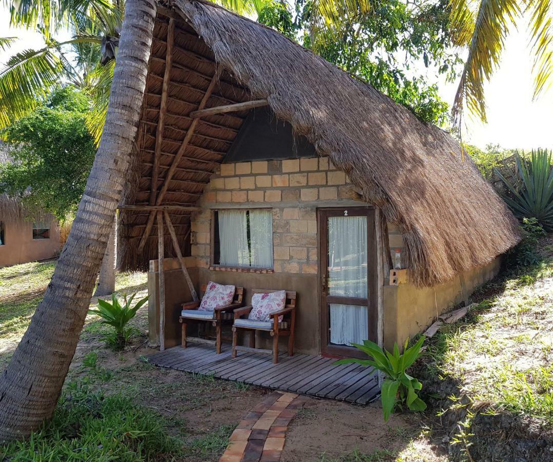 Turtle Cove Lodge And Yoga Shala Praia do Praia do Tofo Esterno foto